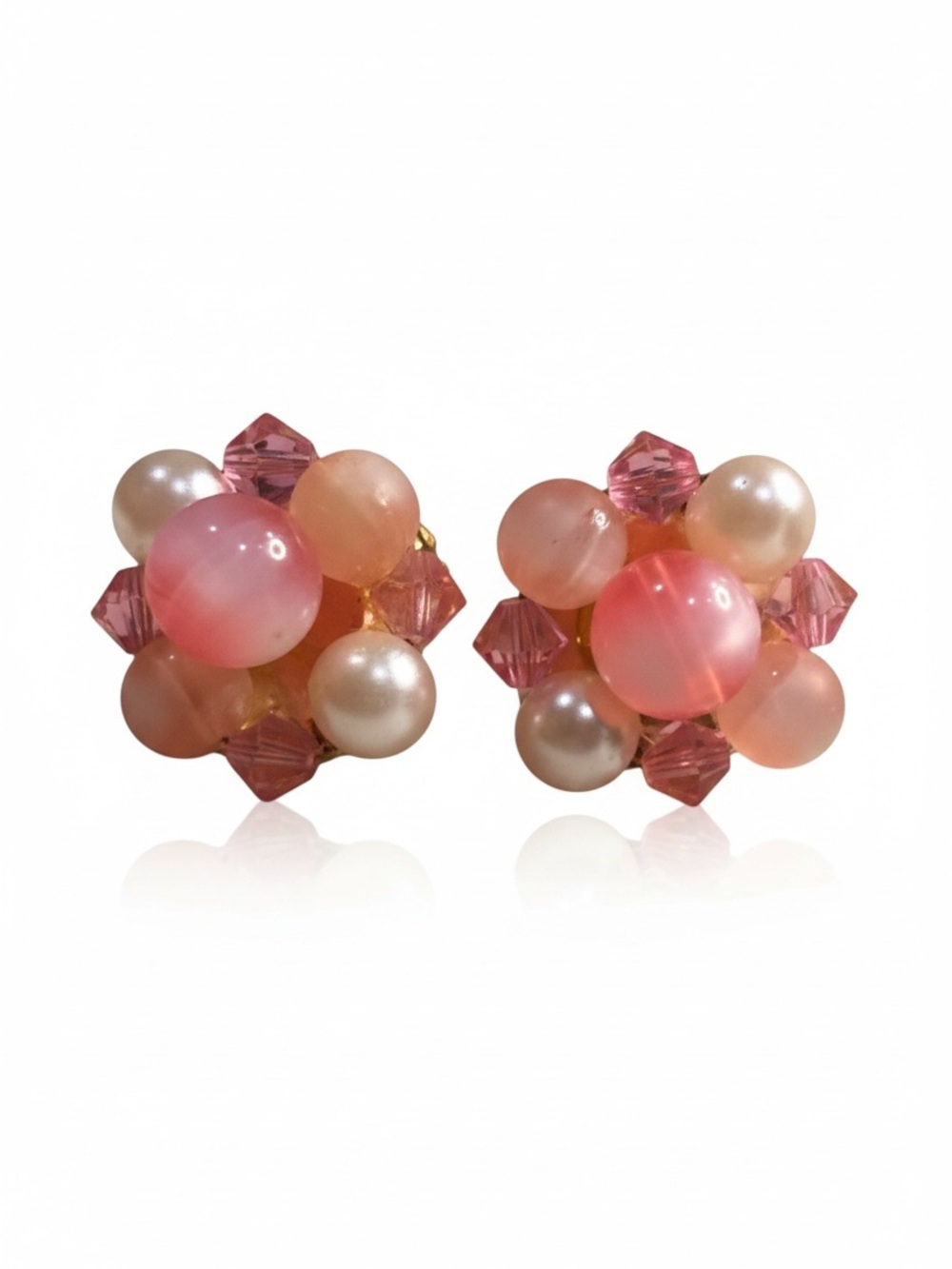 Vintage Lisner Pink Moonglow Faux Pearl Cluster Clip On Earrings